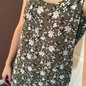 Floral sleeveless blouse